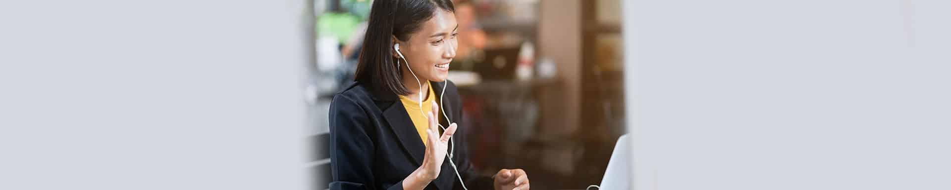 How to Make Friends Online and Not Seem Weird