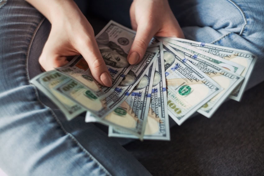 Top 10+ why colleges should lower tuition 3 Pros and Cons of Lowering College Tuition - University of the People