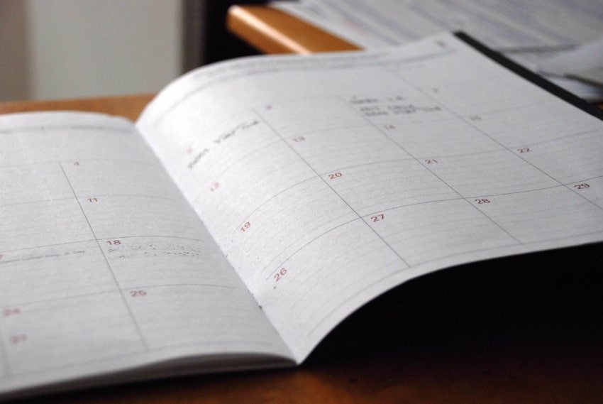 Agenda book to schedule time