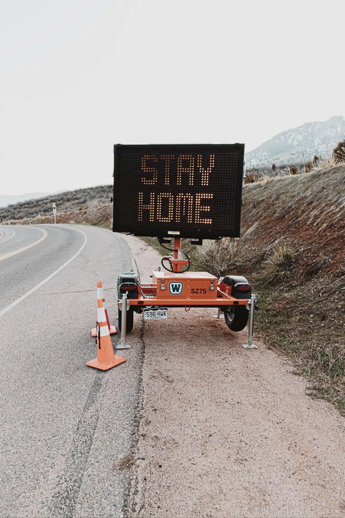 Stay home road sign 
