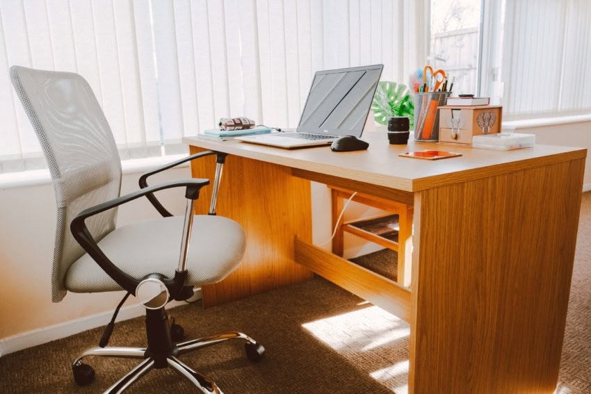 Desk set up for pregnant college student