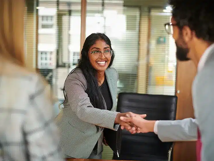 a female asscoaite degree student appearing for a job interview