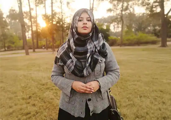 a female Computer Science student at UoPeople