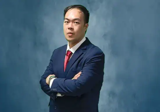 a Singapore-based male MSIT student at UoPeople