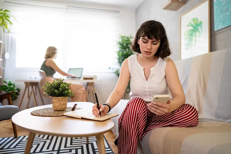 Can I Study Online at My Own Pace? Exploring Flexible Learning Options