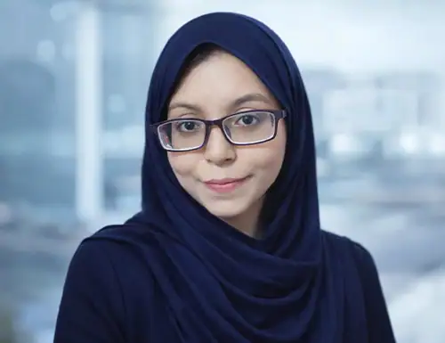 a Bangladesh-based female business administration student of UoPeople