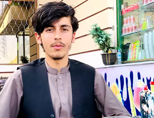 An Afghan male business administration bachelor's student of UoPeople