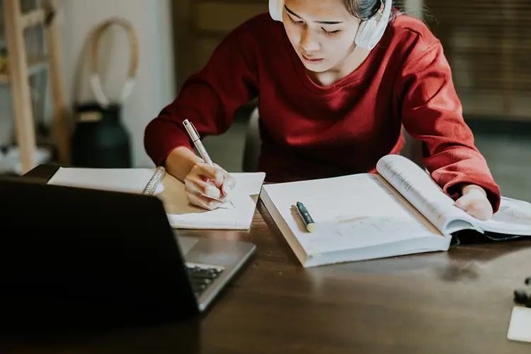 associate degree vs bachelor's degree