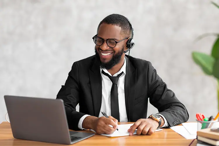 Skills You Should Develop Alongside Your Degree in the Age of AI